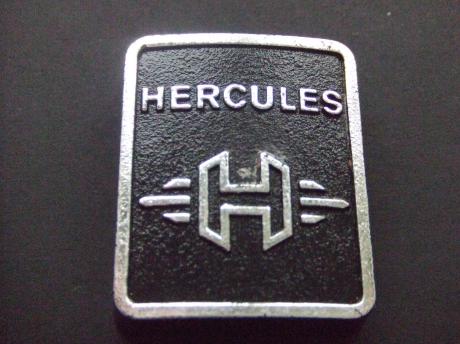 Hercules cylces , motoren balhoofdplaatje zwart